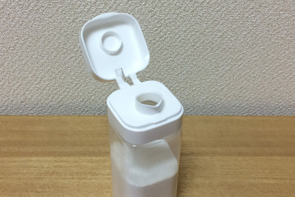 Spout size of the dressing bottle